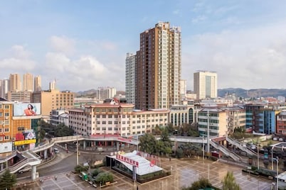 Jinyuan Hotel