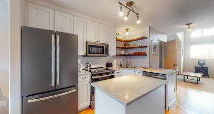 Sunny, Second-Story Condo with a Mountain View, Gas Fireplace, & Free WiFi