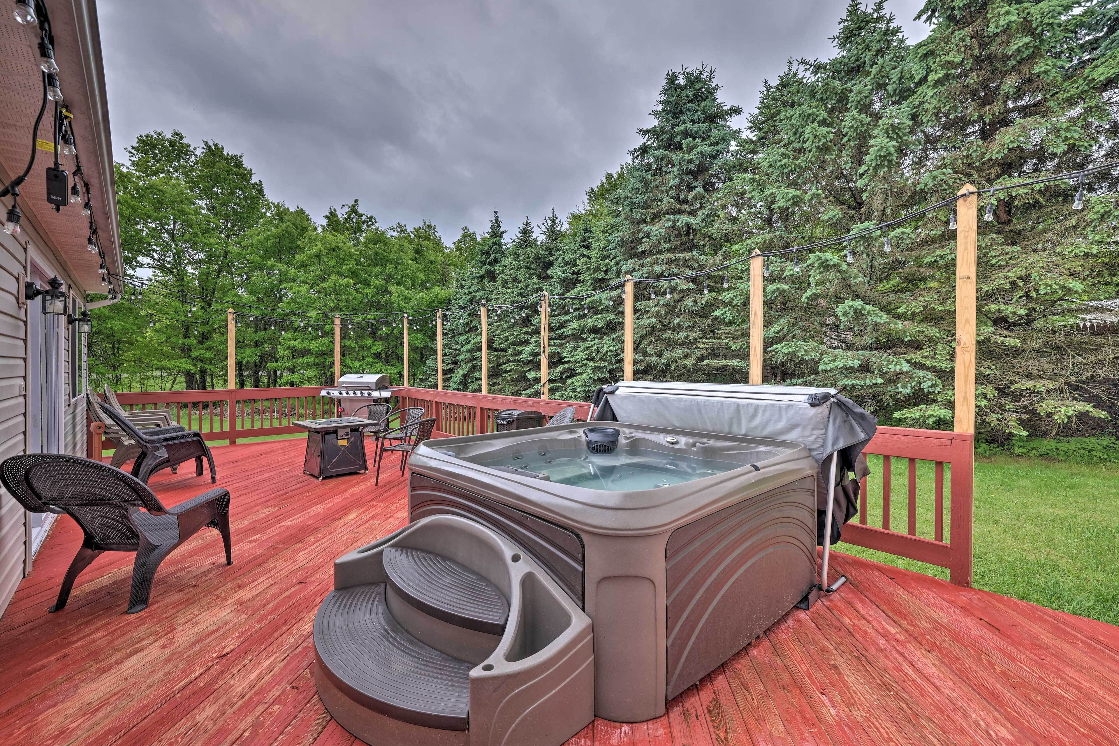 Spacious Long Pond Home Near Camelback Mtn Resort!
