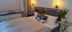 Unclassified image, 2 of 14, button