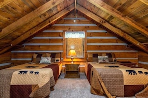 2 bedrooms, free WiFi, bed sheets - Little River & Smoky Mountain Views! (Townsend)