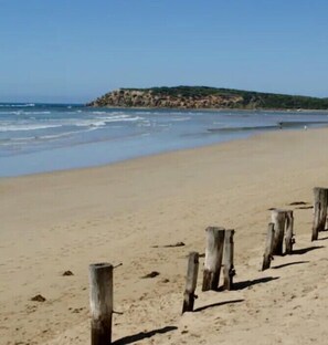 Beach - Ocean Grove Sea Dreams is a beautiful 5 bedroom family home close to the beach. (Ocean Grove)