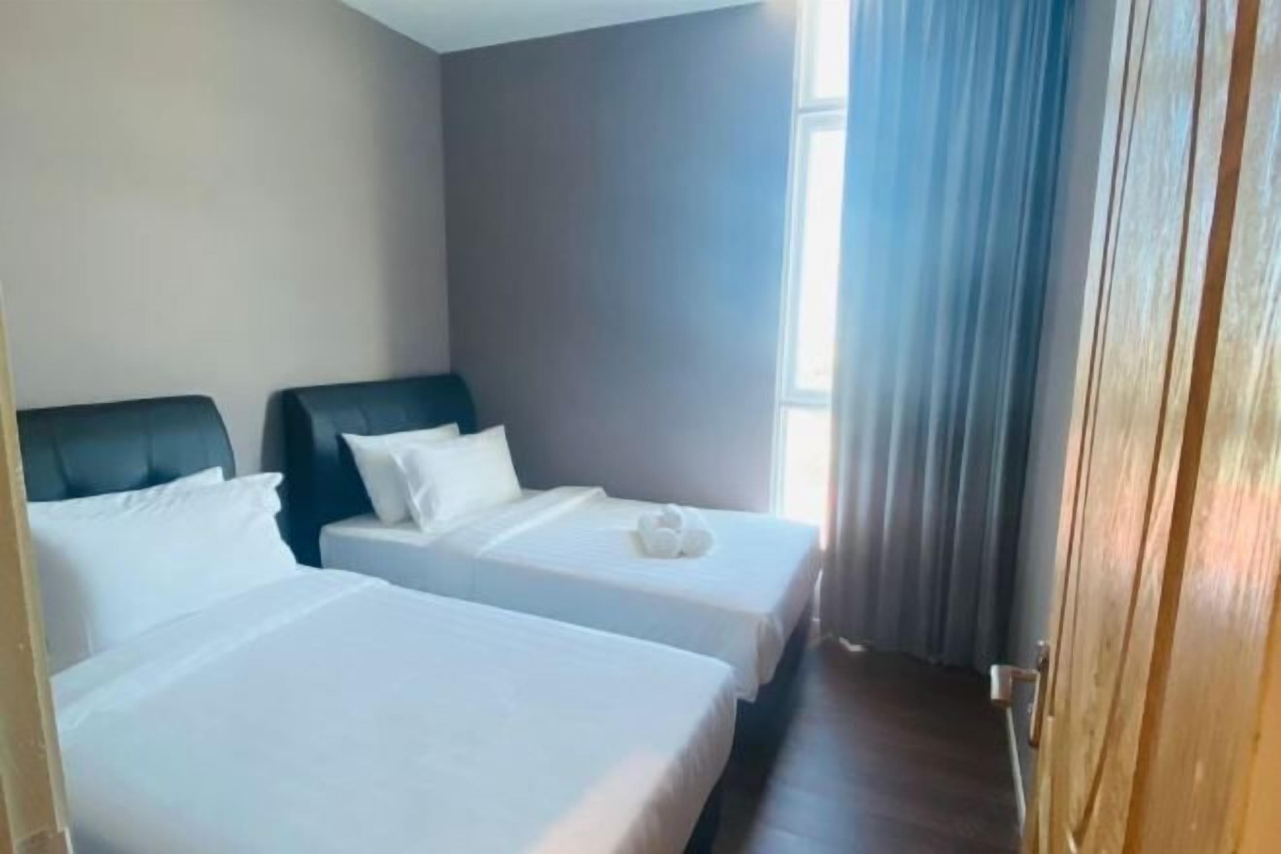 Espace de travail pour ordinateurs portables, rideaux d’obscurcissement