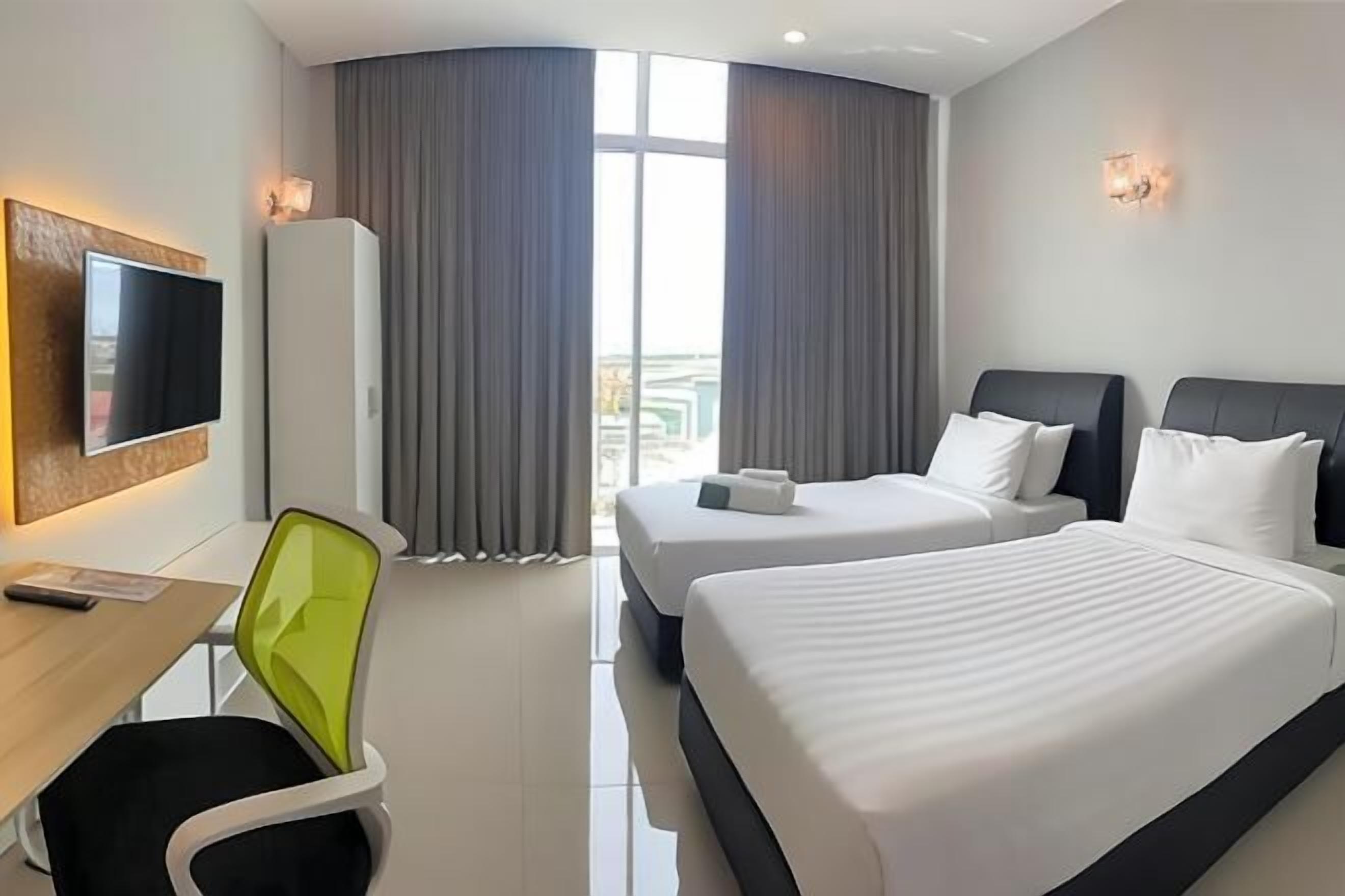 Espace de travail pour ordinateurs portables, rideaux d’obscurcissement