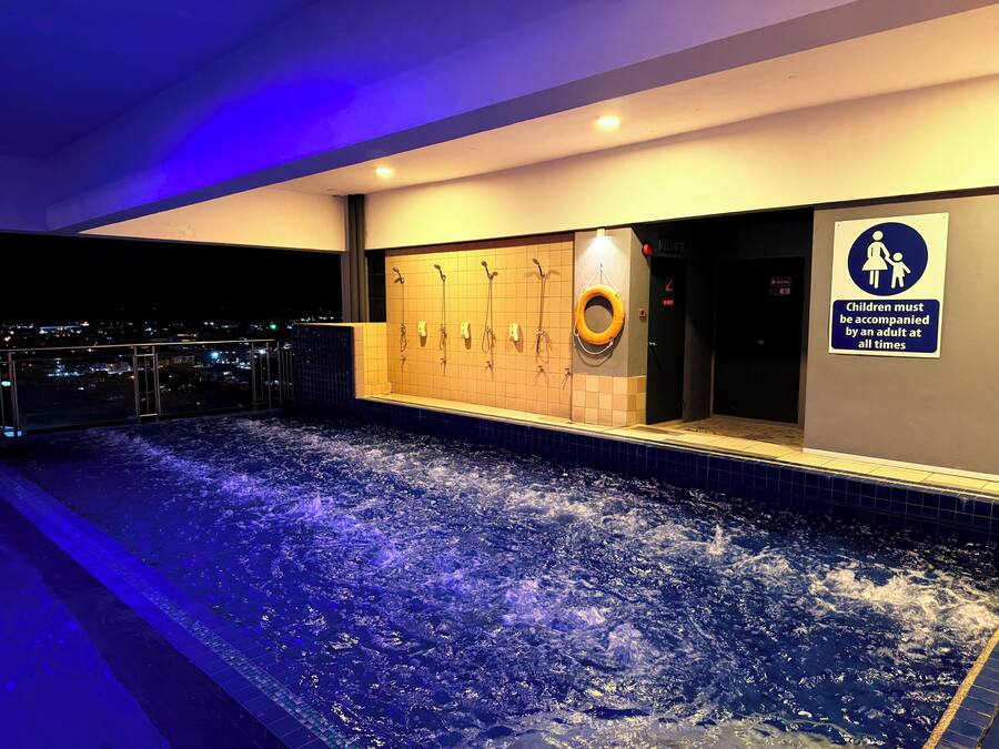 Piscine couverte