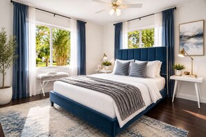 5 Schlafzimmer, Schreibtisch, Bügeleisen/Bügelbrett, Reisekinderbett