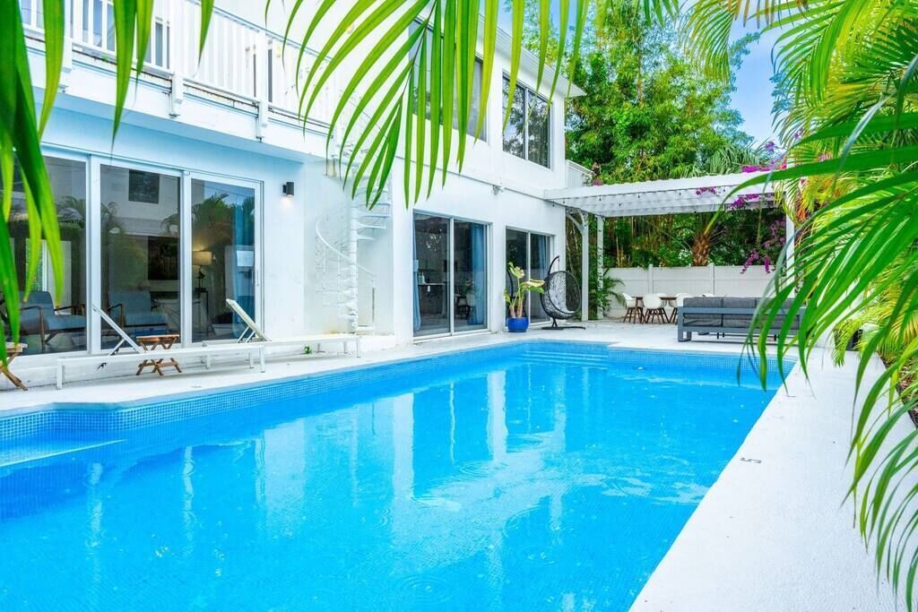 Piscine extérieure, piscine chauffée