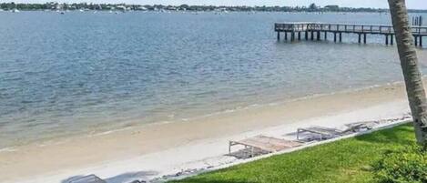 Beach nearby, beach towels