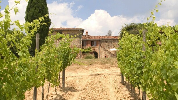 Unclassified image, 1 of 31, button - Villa in Trequanda with 5 bedrooms sleeps 10 (Trequanda)
