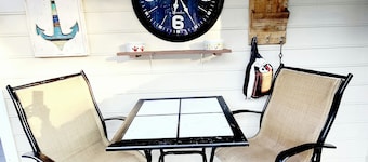 Coastal Retreat • Daphne • Near Fairhope • Hot Tub • Massage Chair• Gulf Beaches