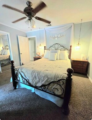 3 bedrooms, desk, iron/ironing board, travel cot