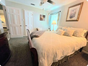 3 bedrooms, desk, iron/ironing board, travel cot - Coastal Retreat • Daphne • Near Fairhope • Hot Tub • Massage Chair• Gulf Beaches (Daphne)