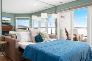 1 soveværelse, skrivebord, strygejern/strygebræt, weekendseng