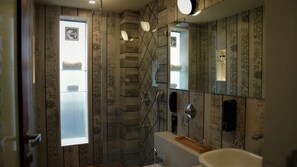 Bathroom - DE GLANCE HOTEL (Surat)