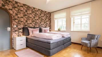4 chambres, bureau, lit parapluie, Wi-Fi