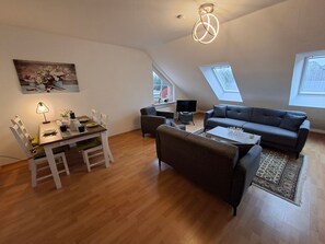 Unclassified image, 3 of 14, button