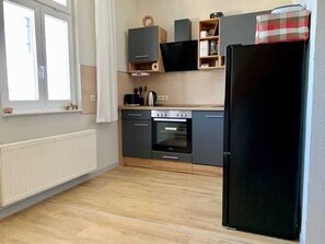 Kühlschrank, Ofen, Geschirrspüler