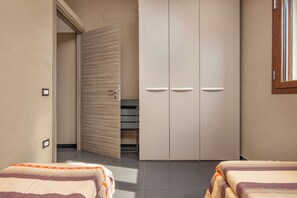 2 bedrooms, iron/ironing board, WiFi - Vacation Home "Casa a Schiera Budoni" with Terrace & Garden (budoni)