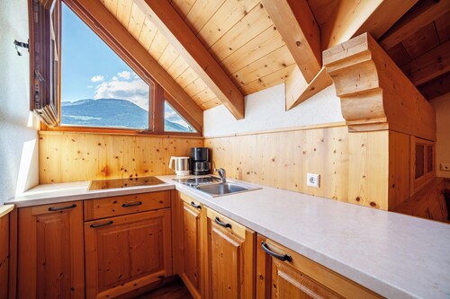 Holiday Apartment "Hof am Schloss Zirm" with Mountain View and Wi-Fi