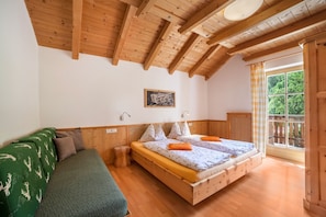 4 chambres, fer et planche Ă repasser, Wi-Fi gratuit, draps fournis