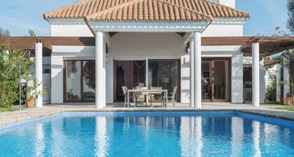 Villa Lavanda with Pool, Wi-Fi, Terraces & Garden