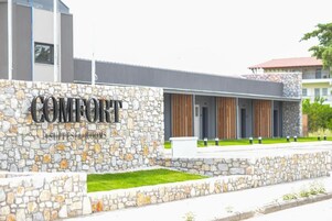 Fachada da propriedade