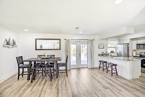 Dining - Coastal Port Charlotte Gem w/ Private Pool! (Port Charlotte)