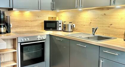 Modernes Apartment in Altbauvilla mit 3 Schlafzimmern und 2 Bädern im Zentrum