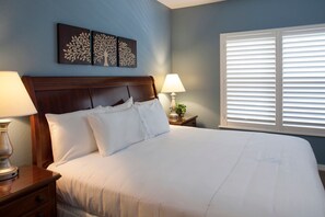 2 bedrooms, laptop workspace, iron/ironing board, WiFi