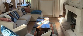Bleu Azur villa, close to Esterel beaches, Cannes and Nice, and the pre-Alps.