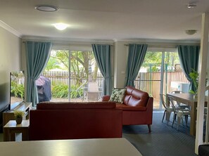 Televisio, videopelikonsoli, stereot