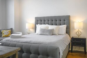 4 soverom, strykejern/-brett, wi-fi (inkludert) og sengetøy