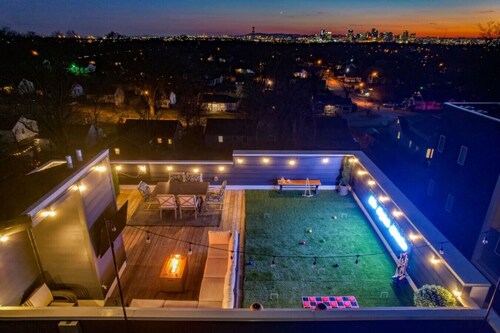 The English Garden near Downtown & Broadway 12Beds