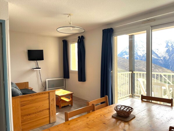Interior - Family T3 for 8 with balcony, near slopes, Peyragudes (Peyragudes)