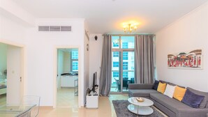 Appartamento (1 Bedroom) | Area soggiorno | TV al plasma 0 cm con canali satellitari, TV