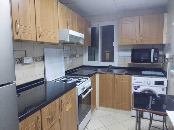Private kitchen - Wael Homes Dubai Closed Partition Room (Dubai)