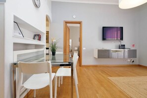 Dining - Close to the Spanish Steps, comfortable apartment for 4 (Roma)
