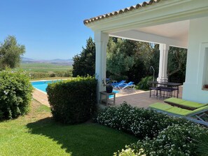 Villa | Piscina | Piscina all'aperto