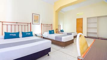 Basic Quadruple Room, Balcony | Hypo-allergenic bedding, desk, free WiFi, bed sheets