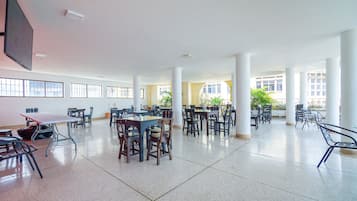 Food court