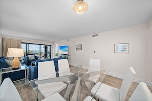 Interior - Pelicans Roost 107: Corner Unit with Gulf Views! (Sanibel)