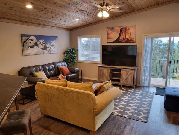 تلفزيون ذكي