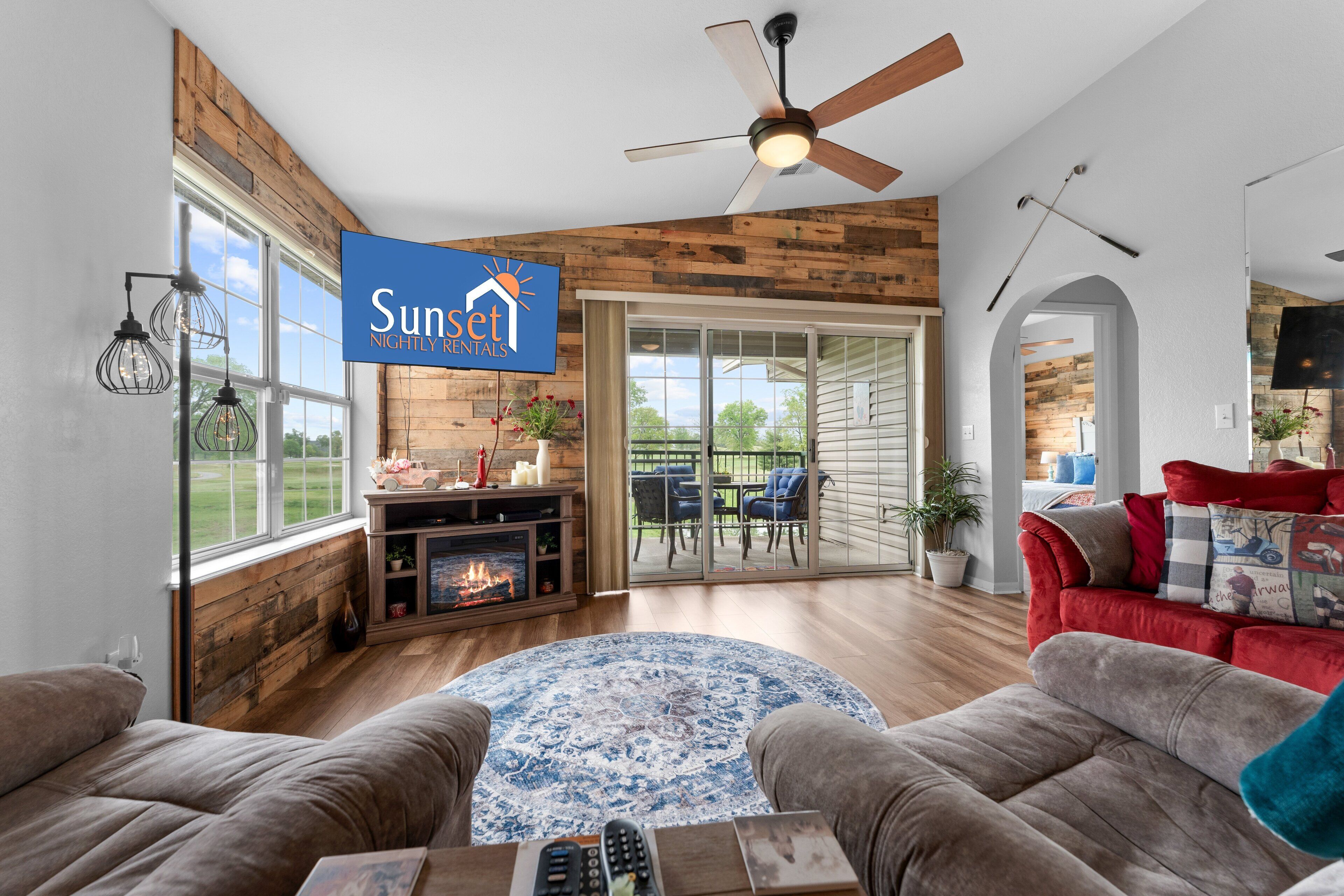 公寓客房, 2 間臥室 | 起居區 | 智慧型電視