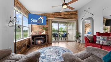 Condo, 2 Bedrooms | Living area | Smart TV