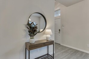 Interior - Your Vibrant Dallas Getaway Home (Dallas)