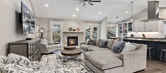 Eastside Estate-Quiet Neighborhood-5 mi to U of A