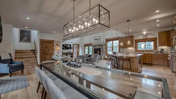 TV, fireplace, stereo, offices