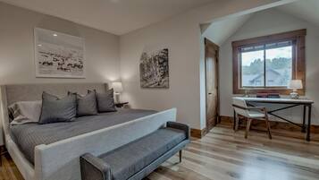 6 bedrooms, iron/ironing board, travel crib, WiFi