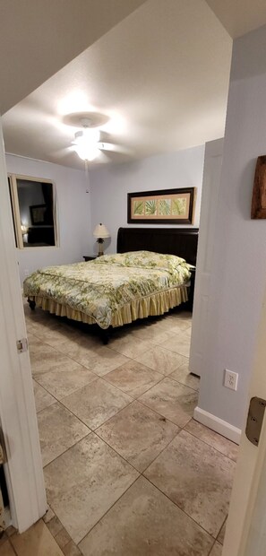 4 chambres, fer et planche à repasser, Wi-Fi, draps fournis