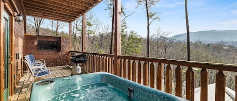 Bañera de hidromasaje al aire libre